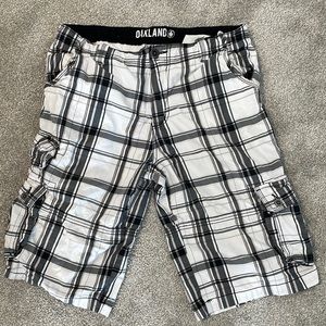 Oakland shorts